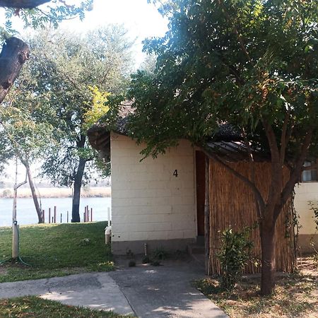 Mpora River Lodge Rundu Exterior photo